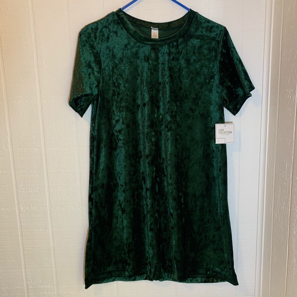 ✅Luxe Collection Dress Green Size M NWT